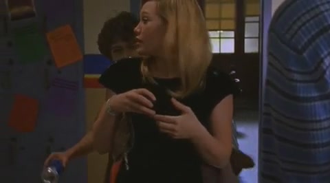 DailyDuff-dot-org_LizzieMcGuire-2x08JustFriends0762.jpg DailyDuff-dot-org_LizzieMcGuire-2x08JustFriends0762.jpg