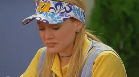 DailyDuff-dot-org_LizzieMcGuire-2x08JustFriends0930.jpg