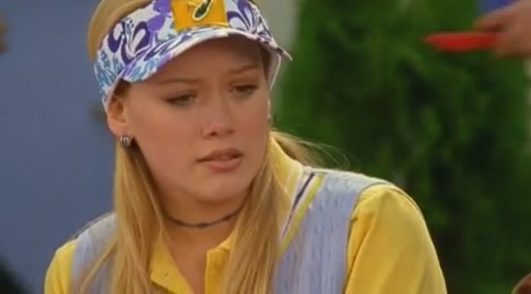 DailyDuff-dot-org_LizzieMcGuire-2x08JustFriends0946.jpg