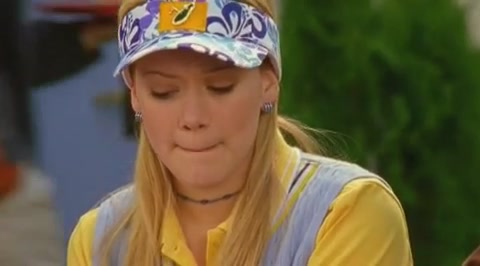 DailyDuff-dot-org_LizzieMcGuire-2x08JustFriends0952.jpg
