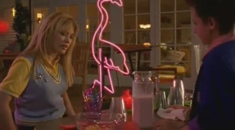 DailyDuff-dot-org_LizzieMcGuire-2x08JustFriends1052.jpg