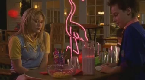 DailyDuff-dot-org_LizzieMcGuire-2x08JustFriends1093.jpg