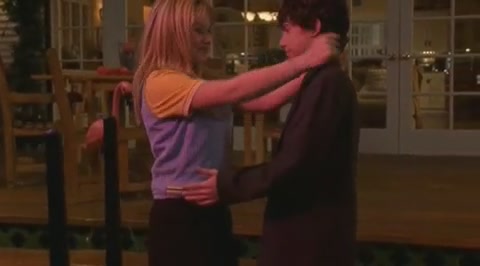 DailyDuff-dot-org_LizzieMcGuire-2x08JustFriends1140.jpg