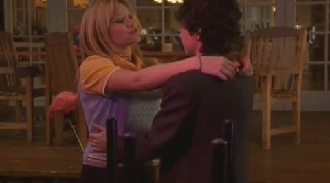 DailyDuff-dot-org_LizzieMcGuire-2x08JustFriends1157.jpg DailyDuff-dot-org_LizzieMcGuire-2x08JustFriends1157.jpg