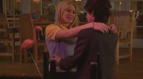 DailyDuff-dot-org_LizzieMcGuire-2x08JustFriends1159.jpg