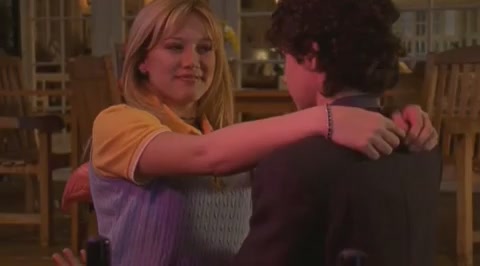 DailyDuff-dot-org_LizzieMcGuire-2x08JustFriends1171.jpg