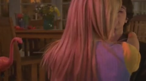 DailyDuff-dot-org_LizzieMcGuire-2x08JustFriends1177.jpg