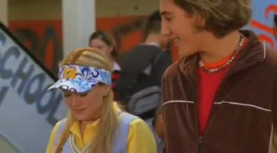 DailyDuff-dot-org_LizzieMcGuire-2x08JustFriends0902.jpg