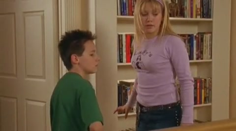 DailyDuff-dot-org_LizzieMcGuire-2x09ThoseFreakyMcGuires0210.jpg DailyDuff-dot-org_LizzieMcGuire-2x09ThoseFreakyMcGuires0210.jpg