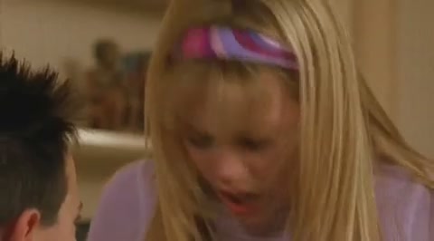 DailyDuff-dot-org_LizzieMcGuire-2x09ThoseFreakyMcGuires0253.jpg DailyDuff-dot-org_LizzieMcGuire-2x09ThoseFreakyMcGuires0253.jpg