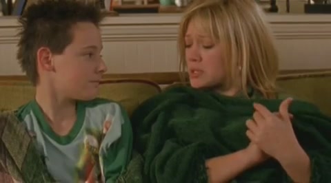 DailyDuff-dot-org_LizzieMcGuire-2x09ThoseFreakyMcGuires0375.jpg