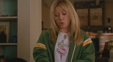 DailyDuff-dot-org_LizzieMcGuire-2x09ThoseFreakyMcGuires0395.jpg