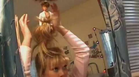 DailyDuff-dot-org_LizzieMcGuire-2x09ThoseFreakyMcGuires0413.jpg DailyDuff-dot-org_LizzieMcGuire-2x09ThoseFreakyMcGuires0413.jpg