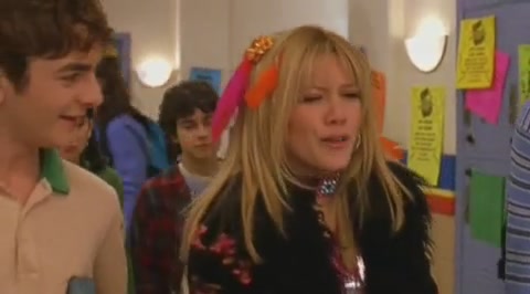 DailyDuff-dot-org_LizzieMcGuire-2x09ThoseFreakyMcGuires0618.jpg DailyDuff-dot-org_LizzieMcGuire-2x09ThoseFreakyMcGuires0618.jpg