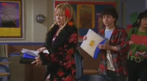 DailyDuff-dot-org_LizzieMcGuire-2x09ThoseFreakyMcGuires0693.jpg DailyDuff-dot-org_LizzieMcGuire-2x09ThoseFreakyMcGuires0693.jpg