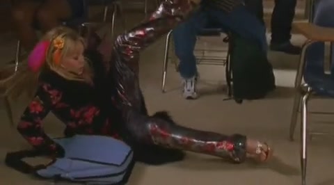 DailyDuff-dot-org_LizzieMcGuire-2x09ThoseFreakyMcGuires0698.jpg DailyDuff-dot-org_LizzieMcGuire-2x09ThoseFreakyMcGuires0698.jpg