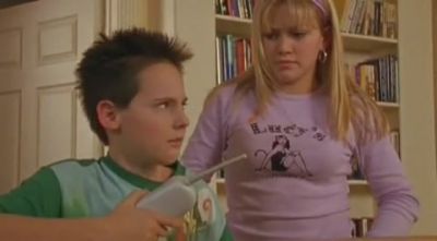 DailyDuff-dot-org_LizzieMcGuire-2x09ThoseFreakyMcGuires0249.jpg