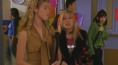 DailyDuff-dot-org_LizzieMcGuire-2x09ThoseFreakyMcGuires0806.jpg