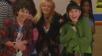 DailyDuff-dot-org_LizzieMcGuire-2x09ThoseFreakyMcGuires0866.jpg