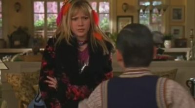 DailyDuff-dot-org_LizzieMcGuire-2x09ThoseFreakyMcGuires1057.jpg