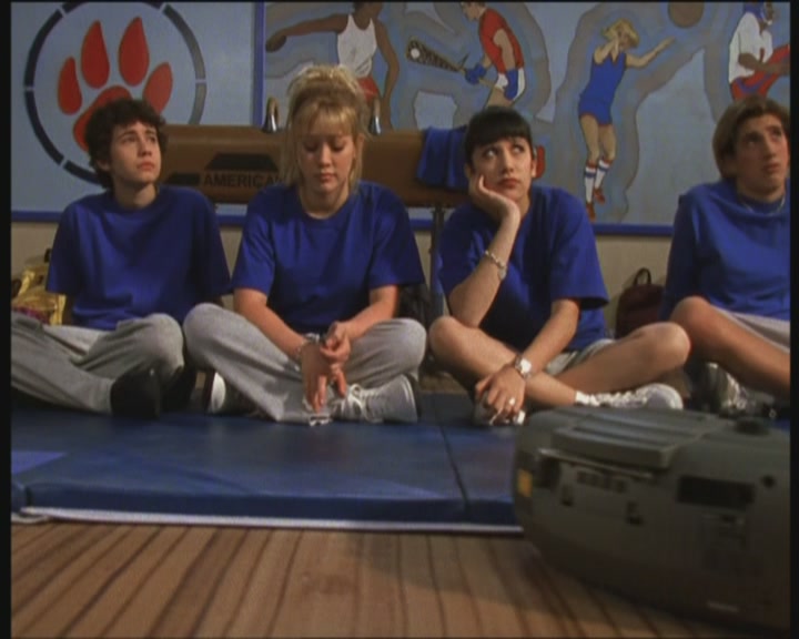 DailyDuff-dot-org_LizzieMcGuire-InMirandaLizzieDoesNotTrust0111.jpg DailyDuff-dot-org_LizzieMcGuire-InMirandaLizzieDoesNotTrust0111.jpg