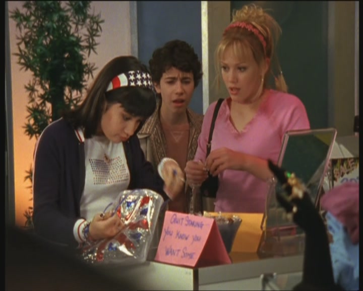 DailyDuff-dot-org_LizzieMcGuire-InMirandaLizzieDoesNotTrust0285.jpg DailyDuff-dot-org_LizzieMcGuire-InMirandaLizzieDoesNotTrust0285.jpg