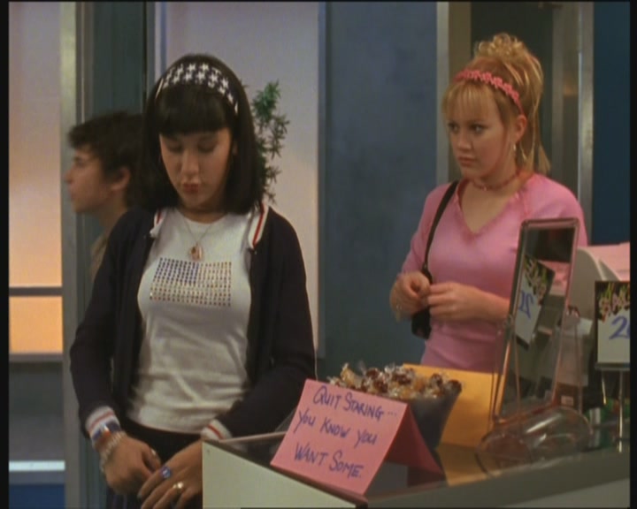 DailyDuff-dot-org_LizzieMcGuire-InMirandaLizzieDoesNotTrust0292.jpg DailyDuff-dot-org_LizzieMcGuire-InMirandaLizzieDoesNotTrust0292.jpg