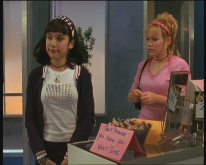 DailyDuff-dot-org_LizzieMcGuire-InMirandaLizzieDoesNotTrust0293.jpg DailyDuff-dot-org_LizzieMcGuire-InMirandaLizzieDoesNotTrust0293.jpg