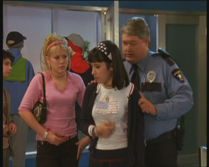 DailyDuff-dot-org_LizzieMcGuire-InMirandaLizzieDoesNotTrust0411.jpg DailyDuff-dot-org_LizzieMcGuire-InMirandaLizzieDoesNotTrust0411.jpg