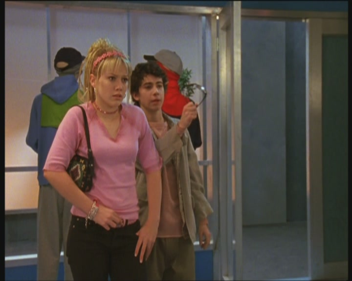 DailyDuff-dot-org_LizzieMcGuire-InMirandaLizzieDoesNotTrust0416.jpg DailyDuff-dot-org_LizzieMcGuire-InMirandaLizzieDoesNotTrust0416.jpg