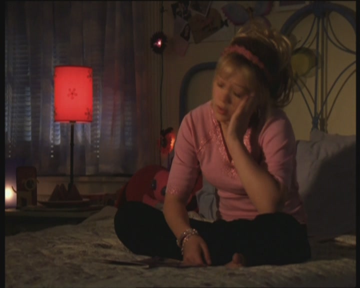 DailyDuff-dot-org_LizzieMcGuire-InMirandaLizzieDoesNotTrust0590.jpg DailyDuff-dot-org_LizzieMcGuire-InMirandaLizzieDoesNotTrust0590.jpg