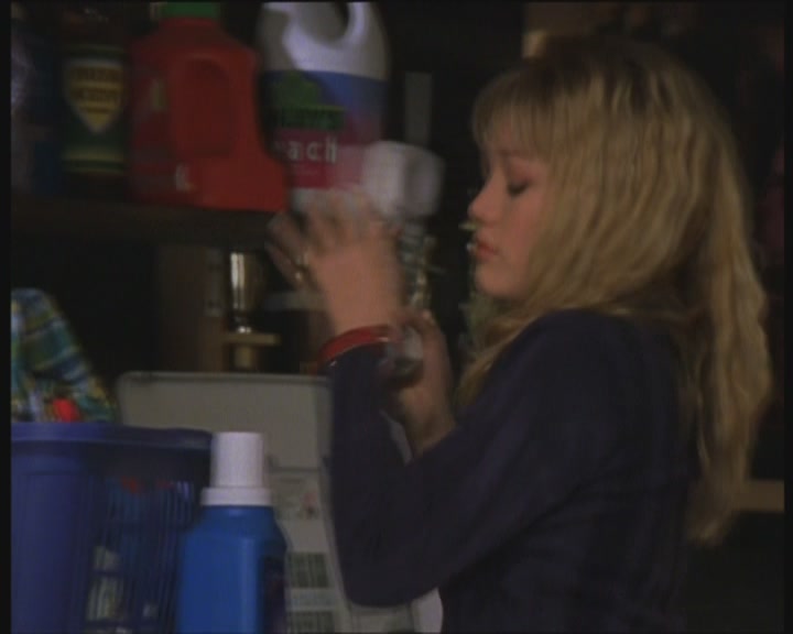 DailyDuff-dot-org_LizzieMcGuire-InMirandaLizzieDoesNotTrust1055.jpg DailyDuff-dot-org_LizzieMcGuire-InMirandaLizzieDoesNotTrust1055.jpg