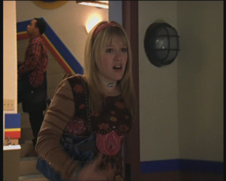 DailyDuff-dot-org_LizzieMcGuire-InMirandaLizzieDoesNotTrust1211.jpg DailyDuff-dot-org_LizzieMcGuire-InMirandaLizzieDoesNotTrust1211.jpg