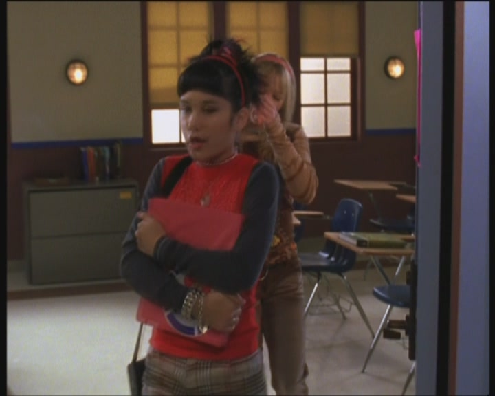 DailyDuff-dot-org_LizzieMcGuire-InMirandaLizzieDoesNotTrust1238.jpg DailyDuff-dot-org_LizzieMcGuire-InMirandaLizzieDoesNotTrust1238.jpg