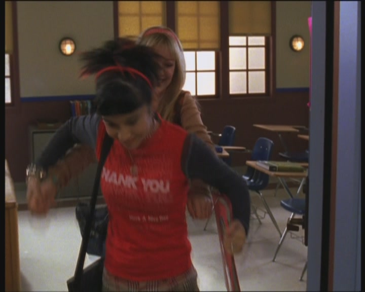 DailyDuff-dot-org_LizzieMcGuire-InMirandaLizzieDoesNotTrust1243.jpg DailyDuff-dot-org_LizzieMcGuire-InMirandaLizzieDoesNotTrust1243.jpg