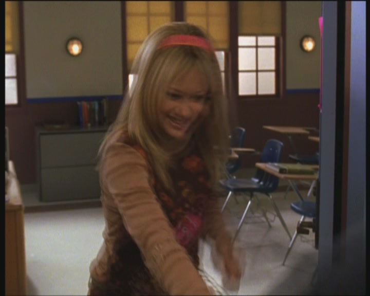 DailyDuff-dot-org_LizzieMcGuire-InMirandaLizzieDoesNotTrust1244.jpg DailyDuff-dot-org_LizzieMcGuire-InMirandaLizzieDoesNotTrust1244.jpg