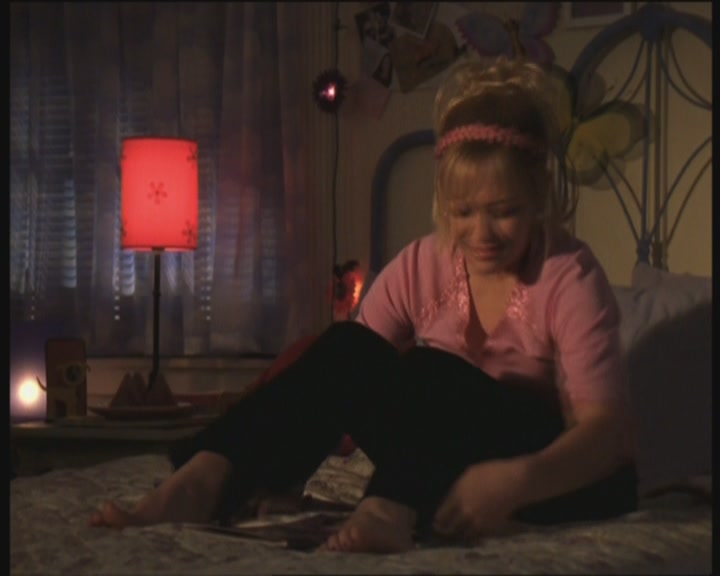 DailyDuff-dot-org_LizzieMcGuire-InMirandaLizzieDoesNotTrust1267.jpg DailyDuff-dot-org_LizzieMcGuire-InMirandaLizzieDoesNotTrust1267.jpg