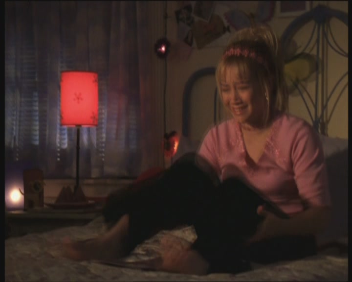 DailyDuff-dot-org_LizzieMcGuire-InMirandaLizzieDoesNotTrust1268.jpg DailyDuff-dot-org_LizzieMcGuire-InMirandaLizzieDoesNotTrust1268.jpg