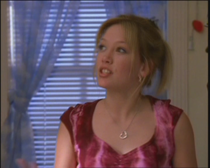 DailyDuff-dot-nl_2x11OverTheHill1433.jpg