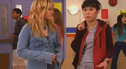 DailyDuff-dot-org_LizzieMcGuire-2x12BestDressedforMuchLess0539.jpg