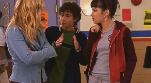 DailyDuff-dot-org_LizzieMcGuire-2x12BestDressedforMuchLess0564.jpg
