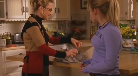 DailyDuff-dot-org_LizzieMcGuire-2x12BestDressedforMuchLess0739.jpg