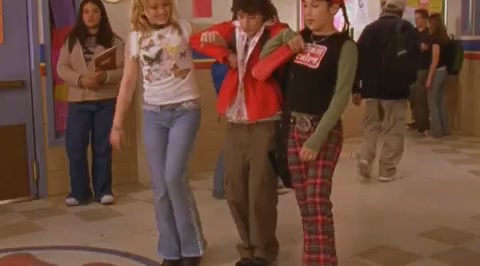 DailyDuff-dot-org_LizzieMcGuire-2x12BestDressedforMuchLess0962.jpg