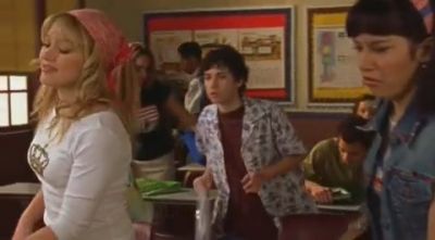 DailyDuff-dot-org_LizzieMcGuire-2x12BestDressedforMuchLess0008.jpg