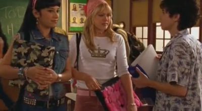 DailyDuff-dot-org_LizzieMcGuire-2x12BestDressedforMuchLess0077.jpg