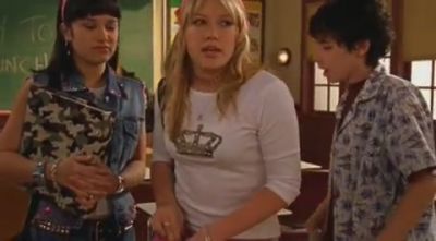 DailyDuff-dot-org_LizzieMcGuire-2x12BestDressedforMuchLess0085.jpg