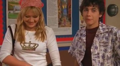 DailyDuff-dot-org_LizzieMcGuire-2x12BestDressedforMuchLess0131.jpg