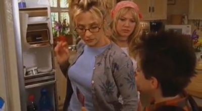 DailyDuff-dot-org_LizzieMcGuire-2x12BestDressedforMuchLess0271.jpg