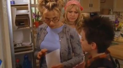 DailyDuff-dot-org_LizzieMcGuire-2x12BestDressedforMuchLess0272.jpg