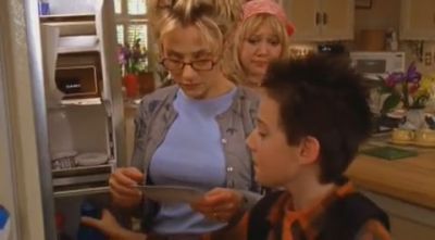 DailyDuff-dot-org_LizzieMcGuire-2x12BestDressedforMuchLess0273.jpg